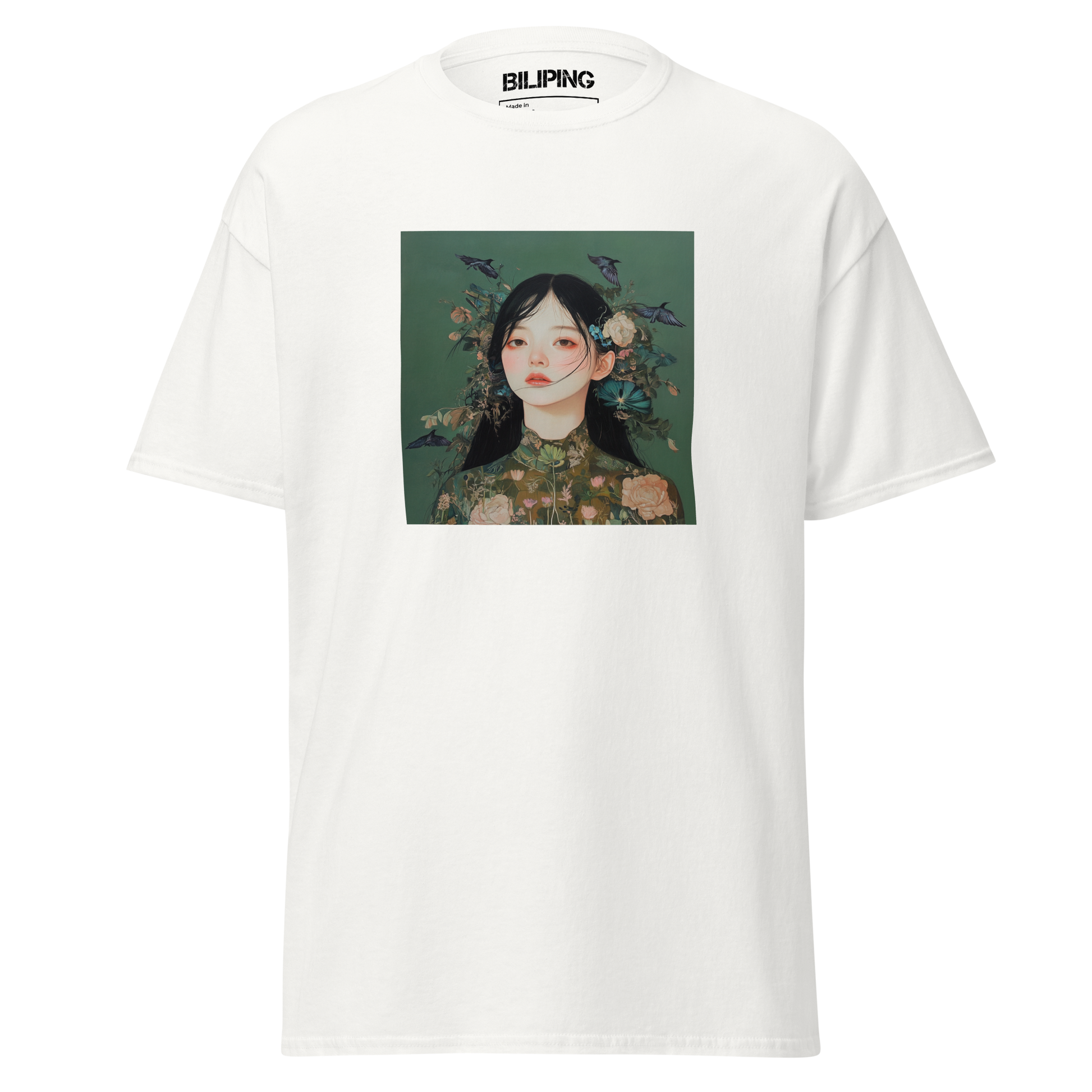 Grace t-shirt featuring a woman’s face, structured fit, 100% cotton.