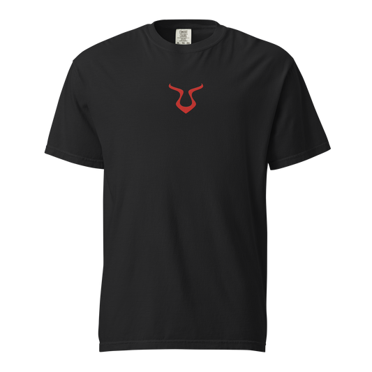 V-Shirt with red bull logo, heavyweight, relaxed fit, ring-spun cotton.